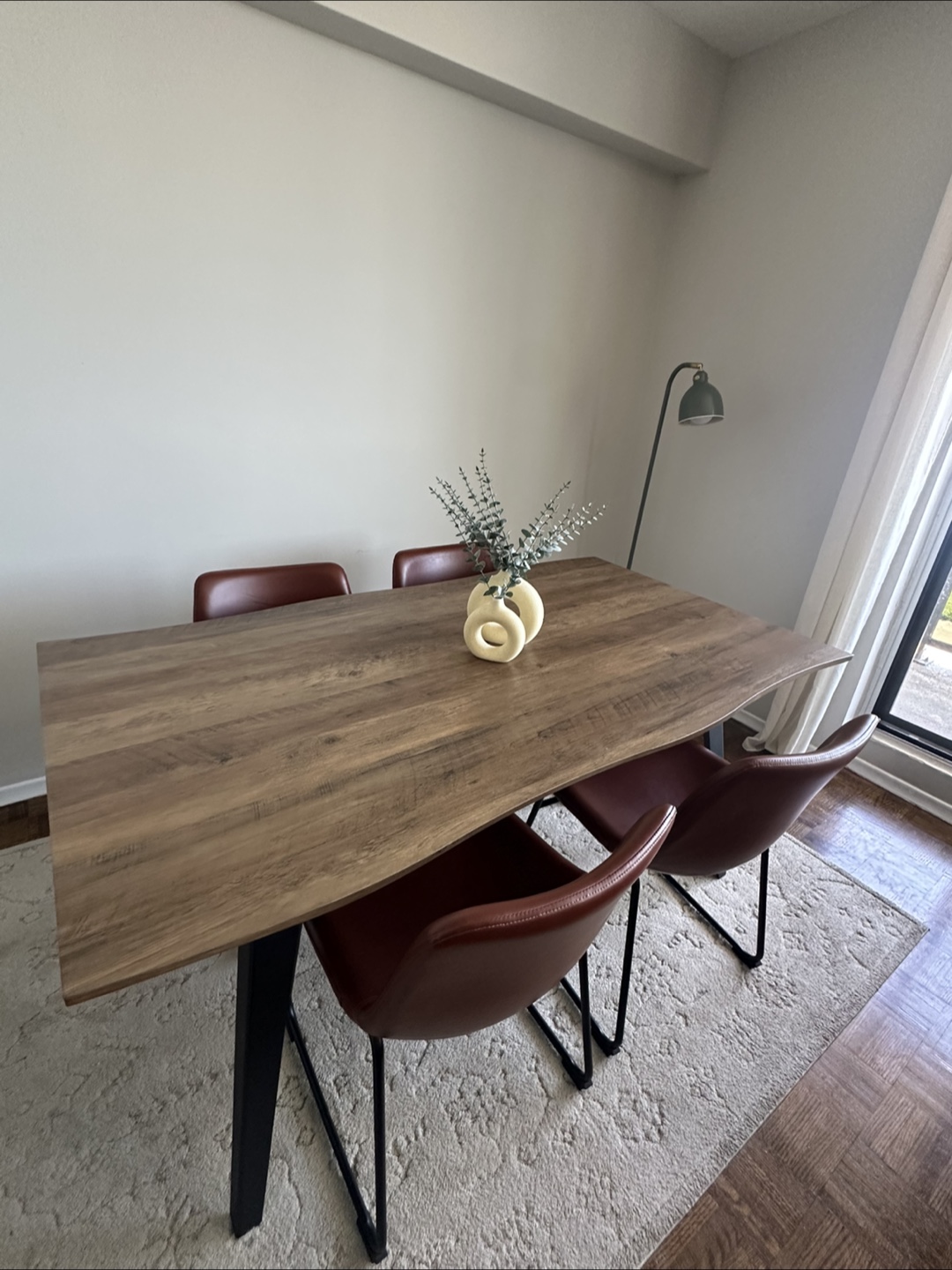 Dining Set with 4 Brown Leather Chairs
