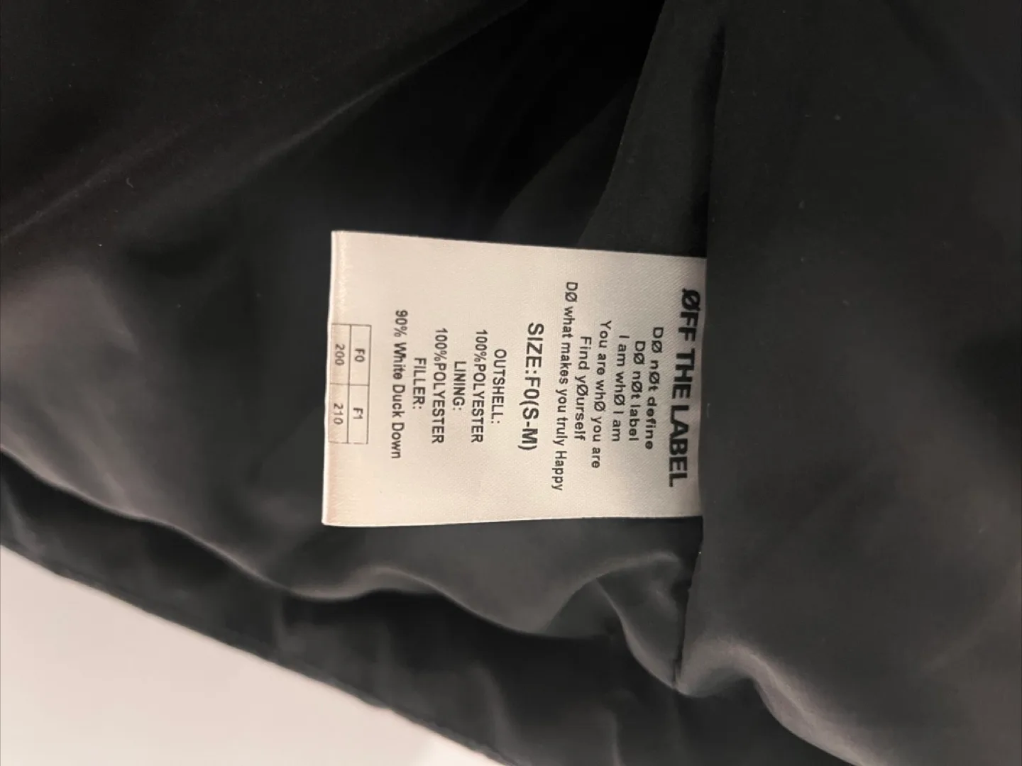 OFF THE LABEL Puffer Vest - Size S/M image indicator(4)