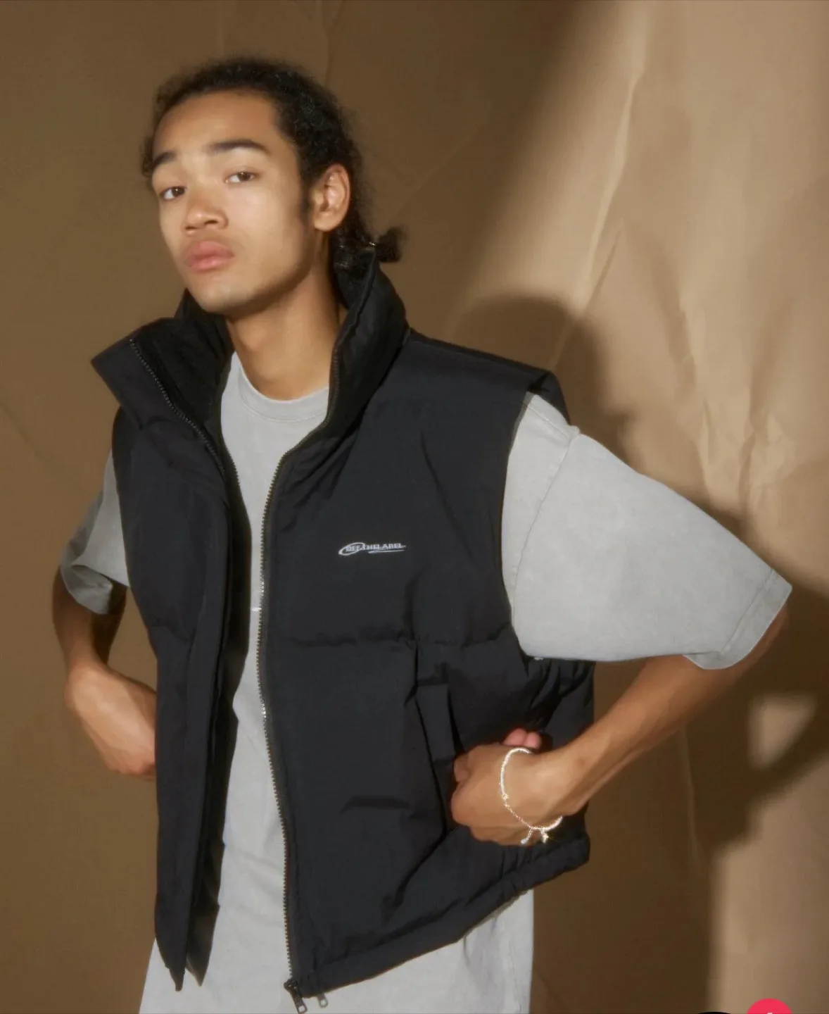 OFF THE LABEL Puffer Vest - Size S/M image indicator(5)