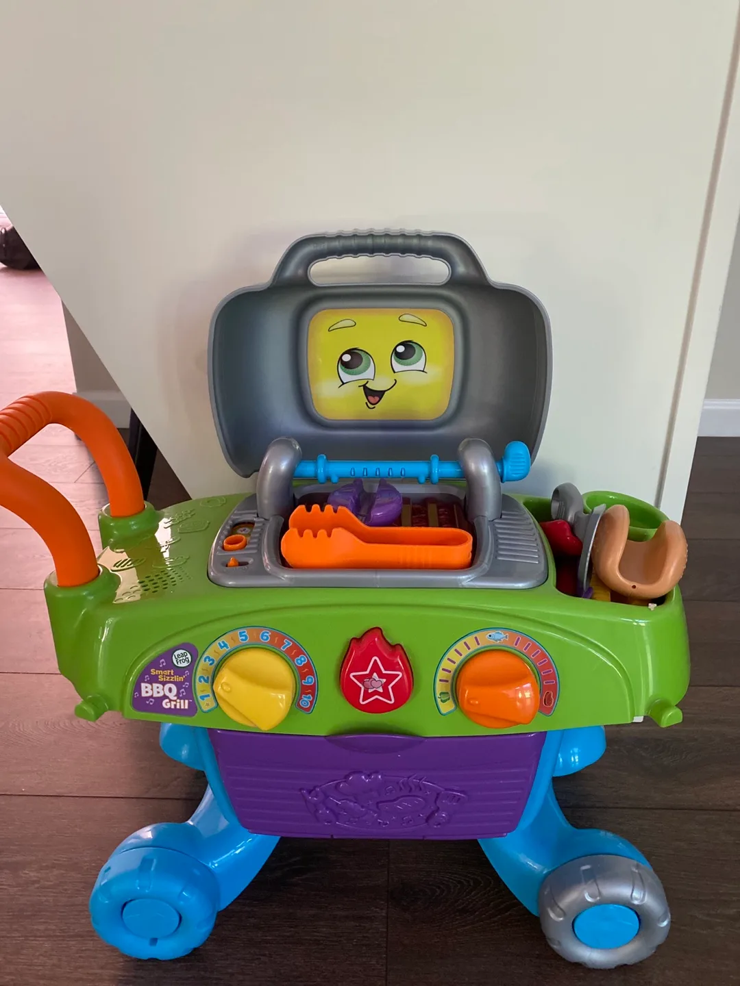 LeapFrog Smart Sizzlin' BBQ Grill Toy thumbnail