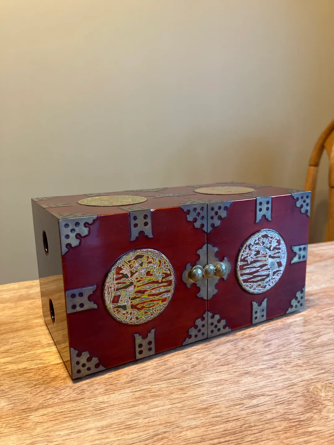 Korean Lacquered Jewelry Box thumbnail
