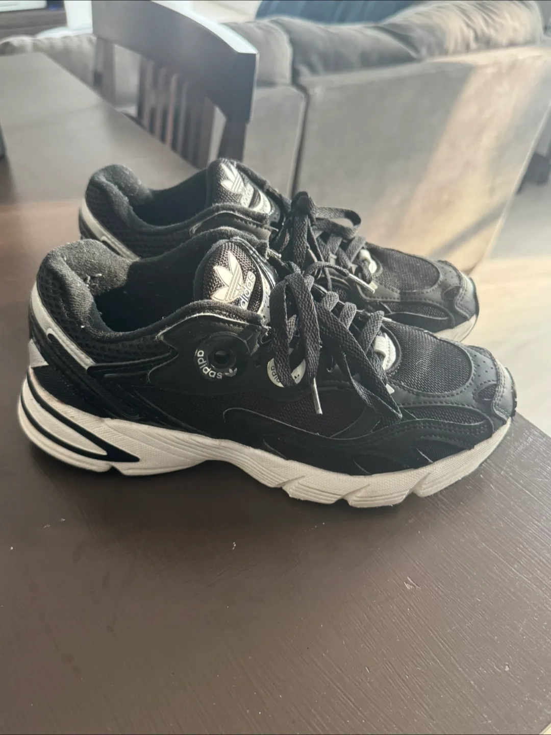 Adidas GY5280 Black/Silver Shoes - Size 7.5 thumbnail