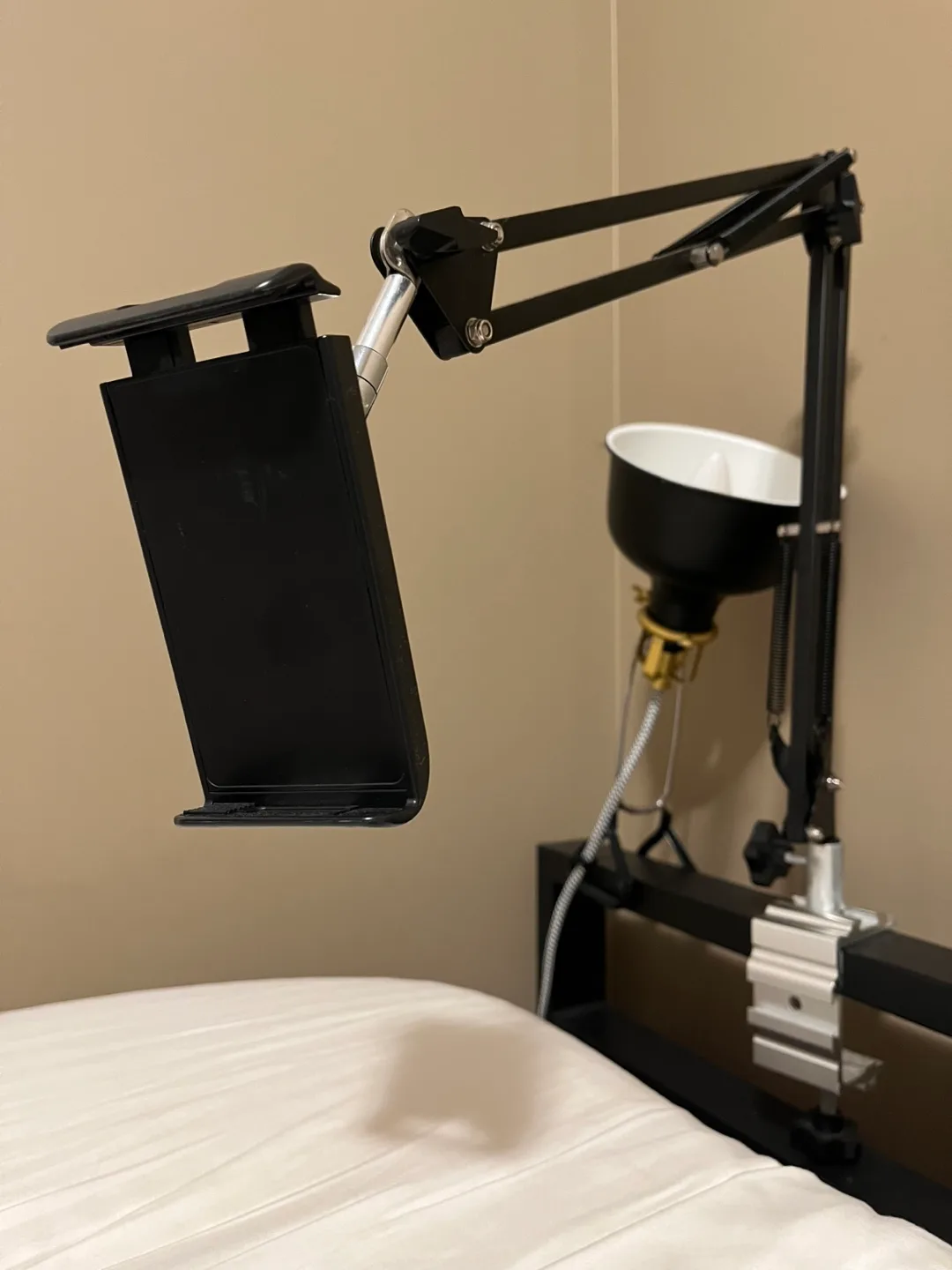 Adjustable Bedside Tablet Holder Stand image indicator(2)