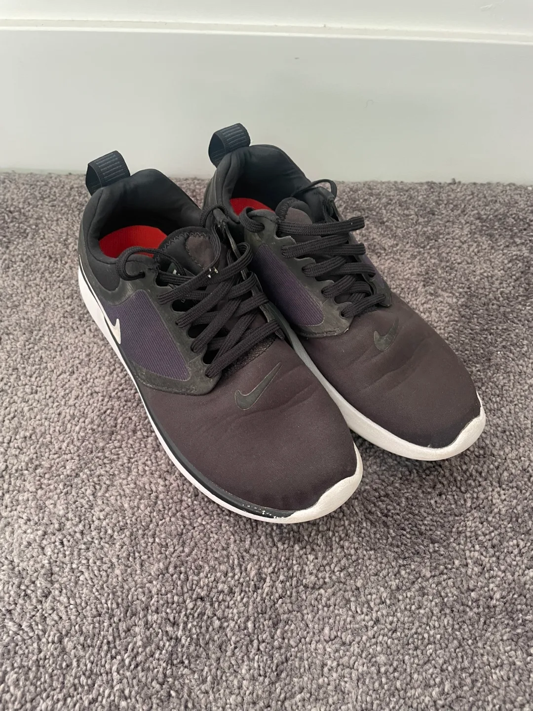 Nike Shoes thumbnail