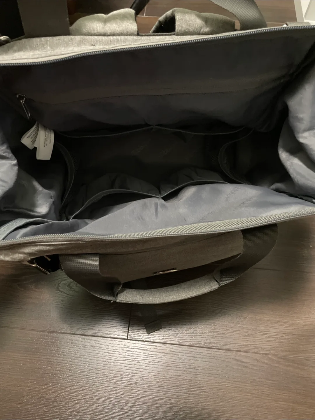 🇨🇦 bbluv grey diaper bag #freecycle image indicator(2)