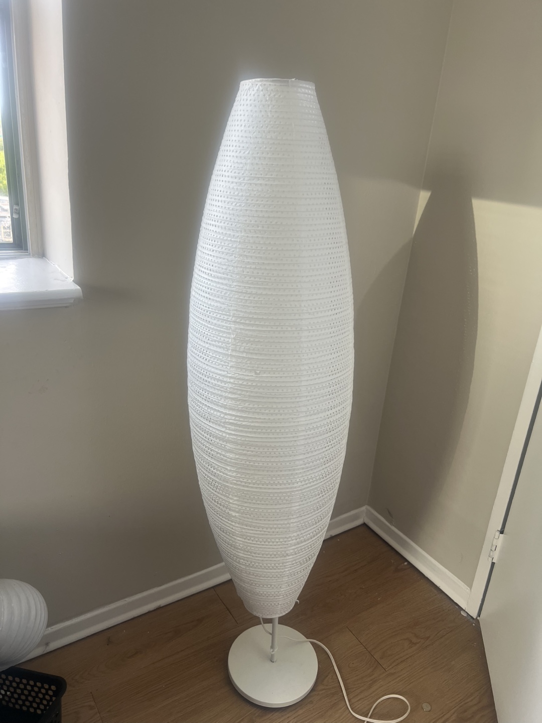 Paper floor lamp