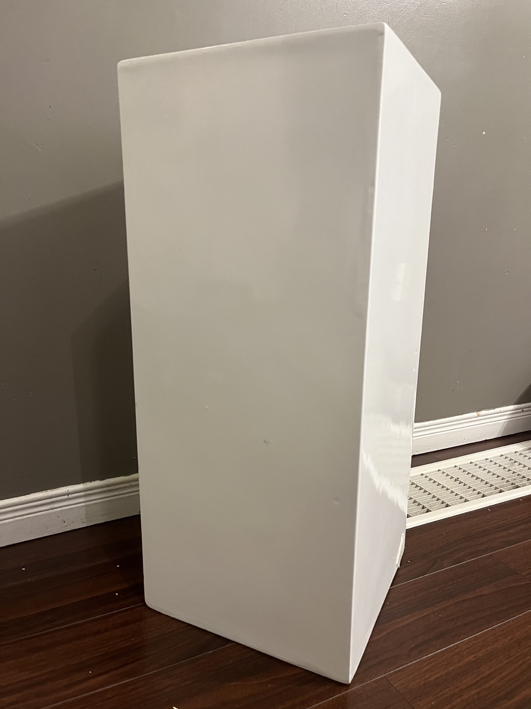 White Display Pedestal/plinth - photo 3