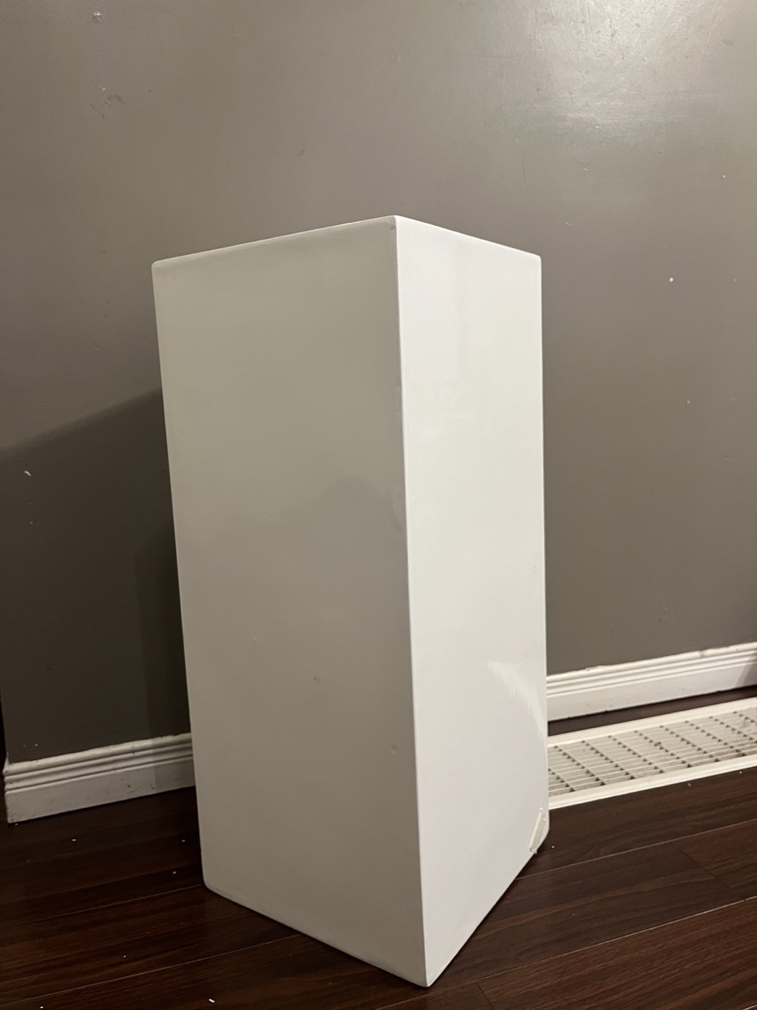 White Display Pedestal/plinth - photo 2