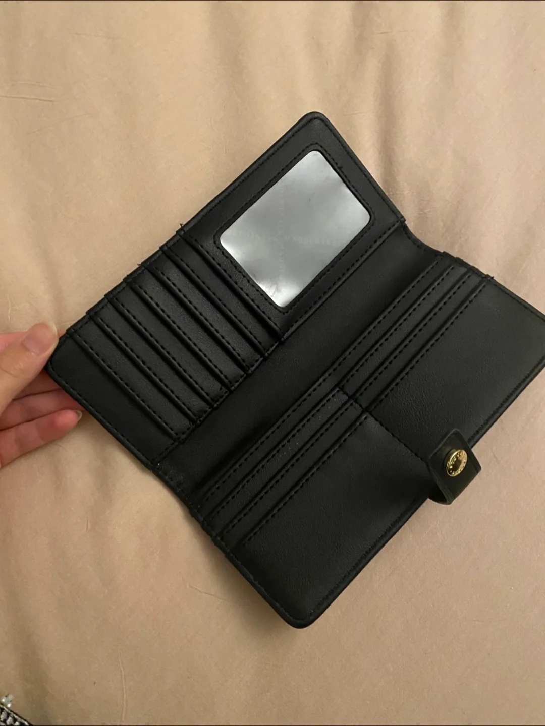 Steve Madden Wallet image indicator(2)