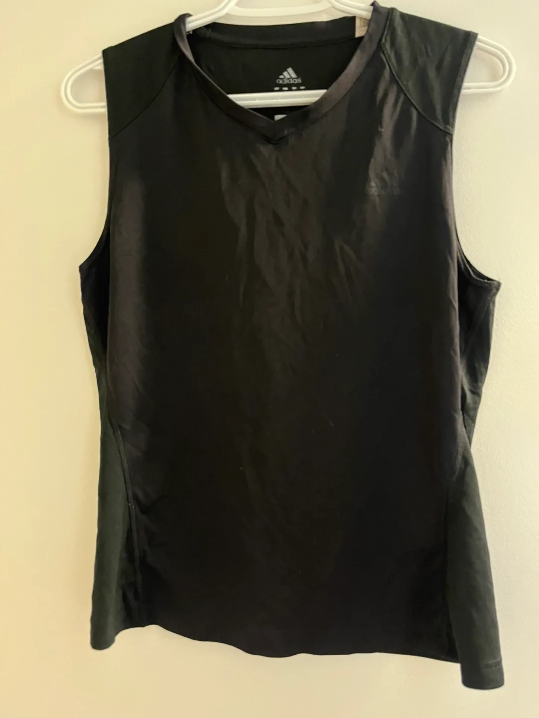 Adidas Top Size Medium thumbnail