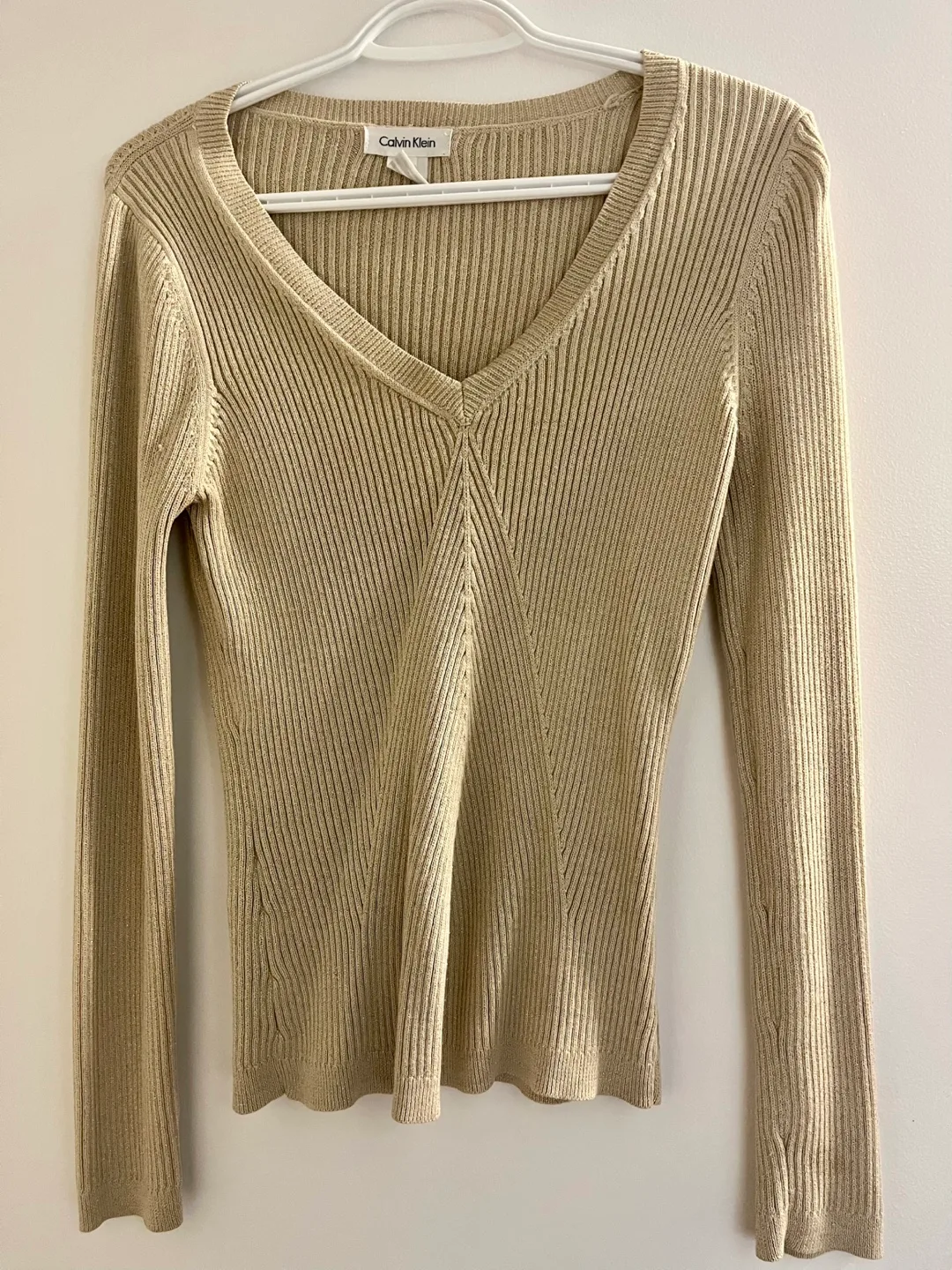 Calvin Klein Ribbed V-Neck Top - Size M thumbnail