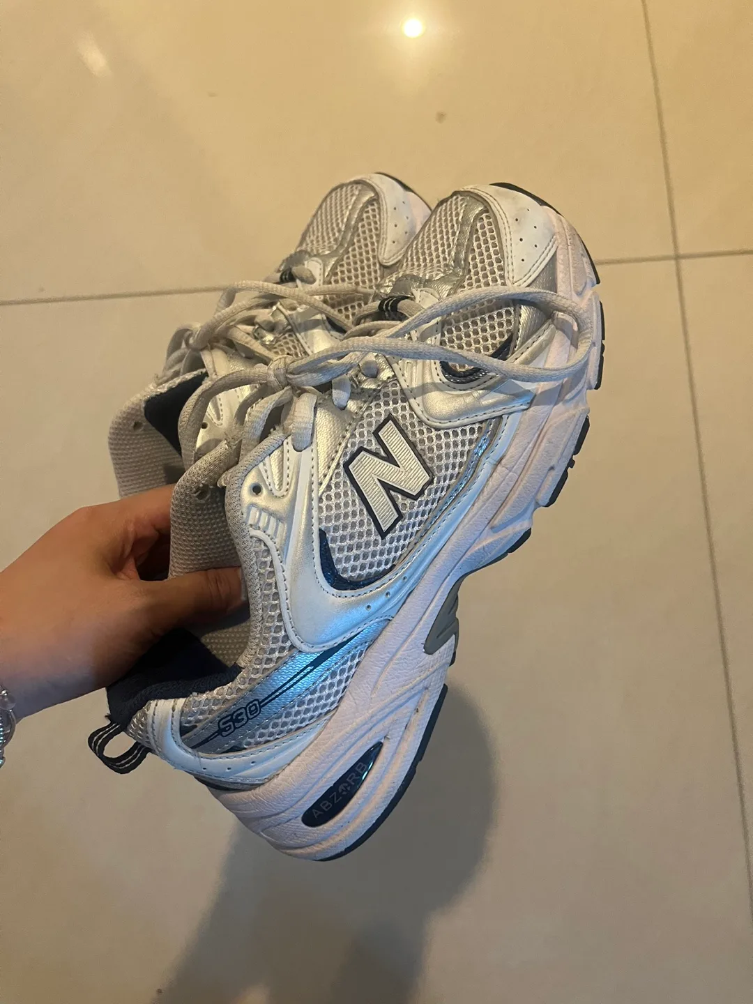 New Balance 530 Silver/White Sneakers thumbnail