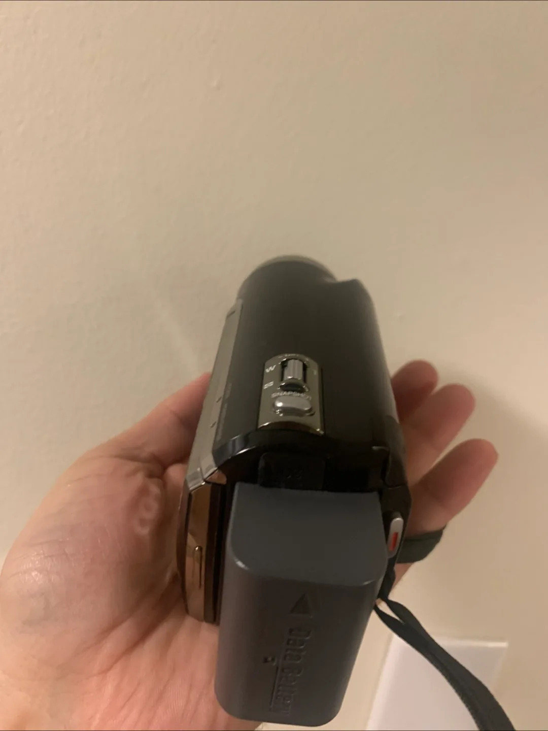 JVC Everio HD Camcorder - 80GB image indicator(5)