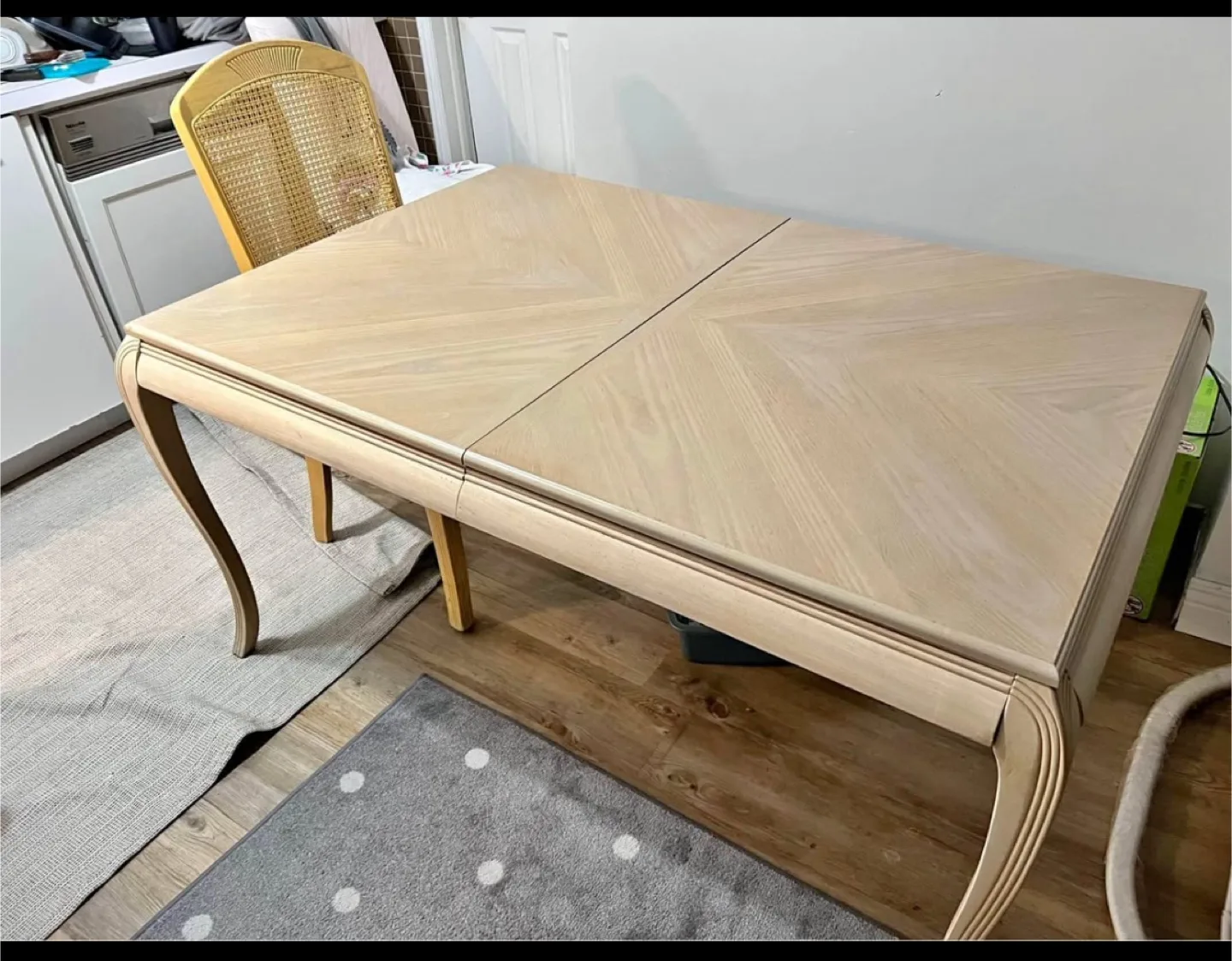 Vintage Extendible Dining Table for 6-8 people (No Chairs) thumbnail