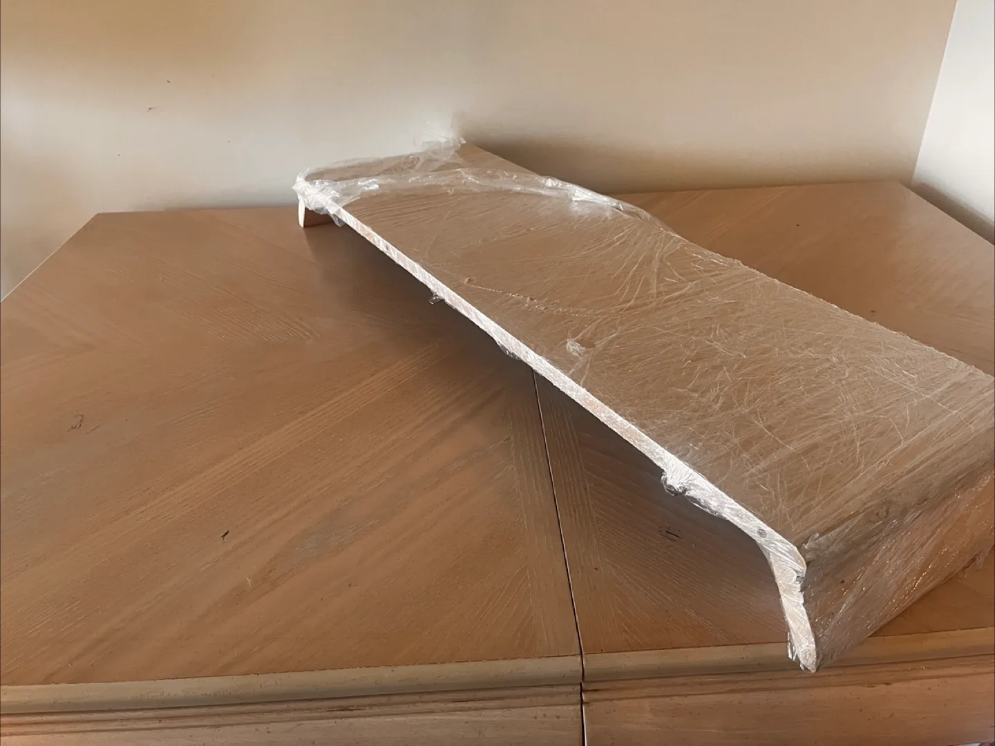 Vintage Extendible Dining Table for 6-8 people (No Chairs) image indicator(3)