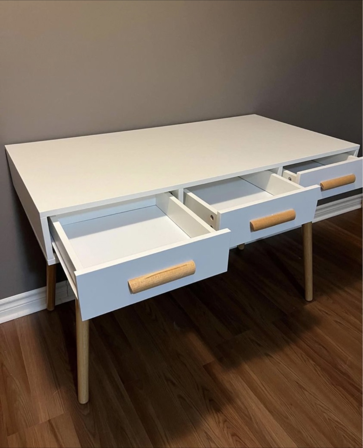 White Desk with Drawers - photo 2