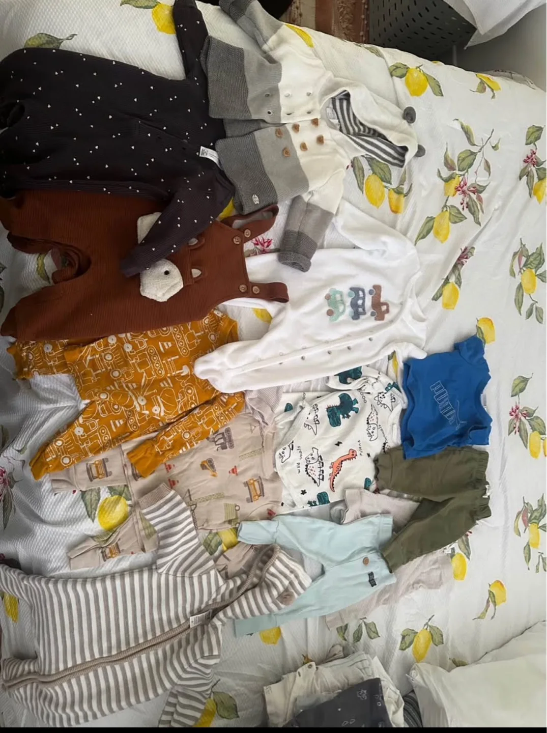 Mixed Baby Clothes Bundle - Assorted Sizes & Styles thumbnail