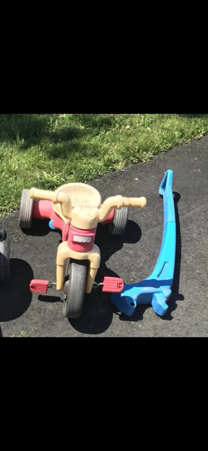 Tricycle with Parent Handle Bar and Scooter Set image indicator(4)