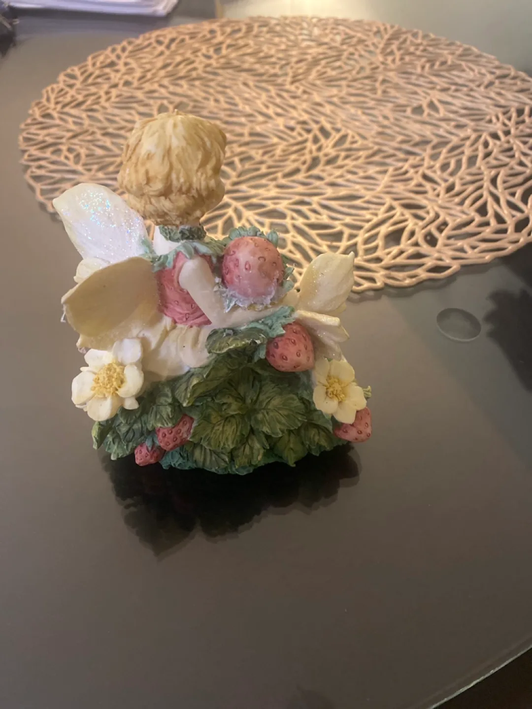 Strawberry Fairy Figurine image indicator(3)