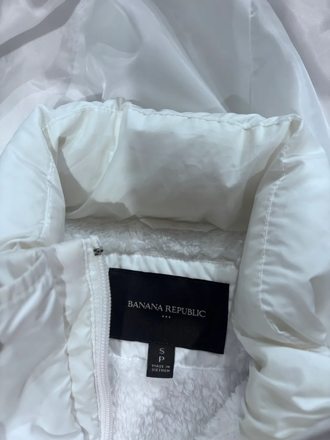 Banana Republic White Puffer Vest - Size S image indicator(2)