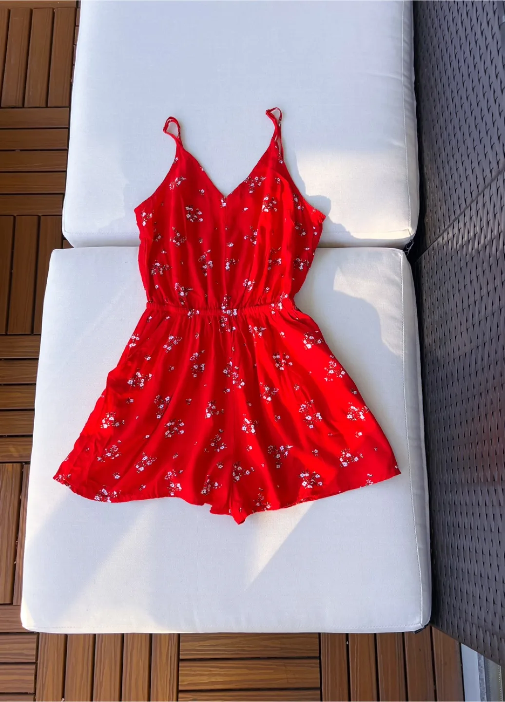 H&M Red Floral Romper - Size US 2 thumbnail