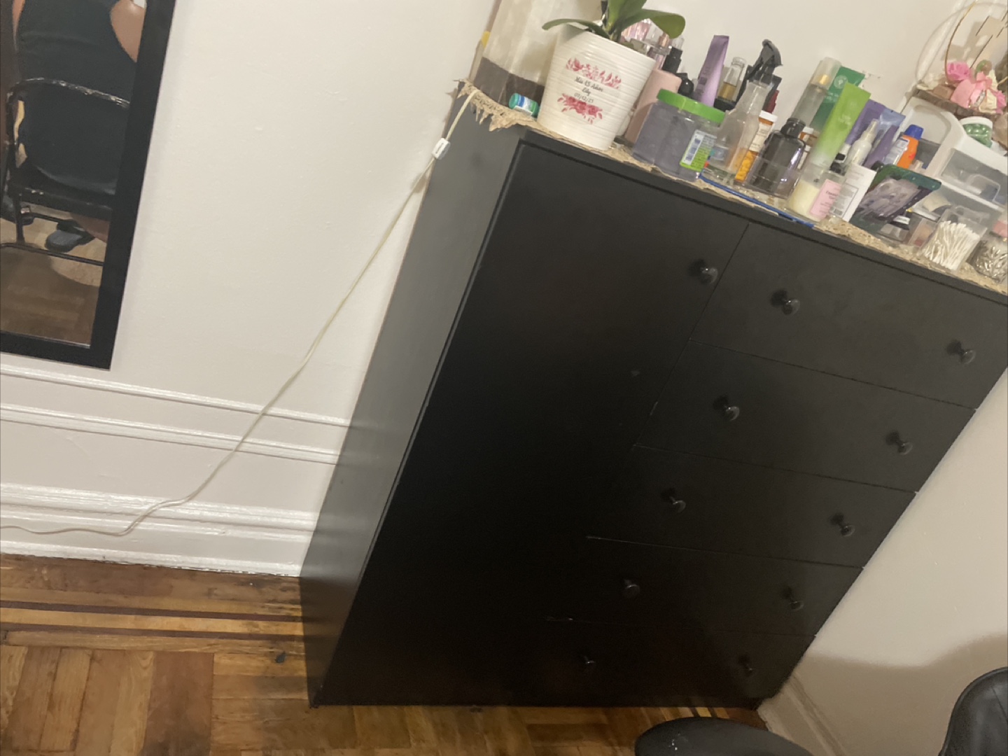 Black 6-Drawer Dresser