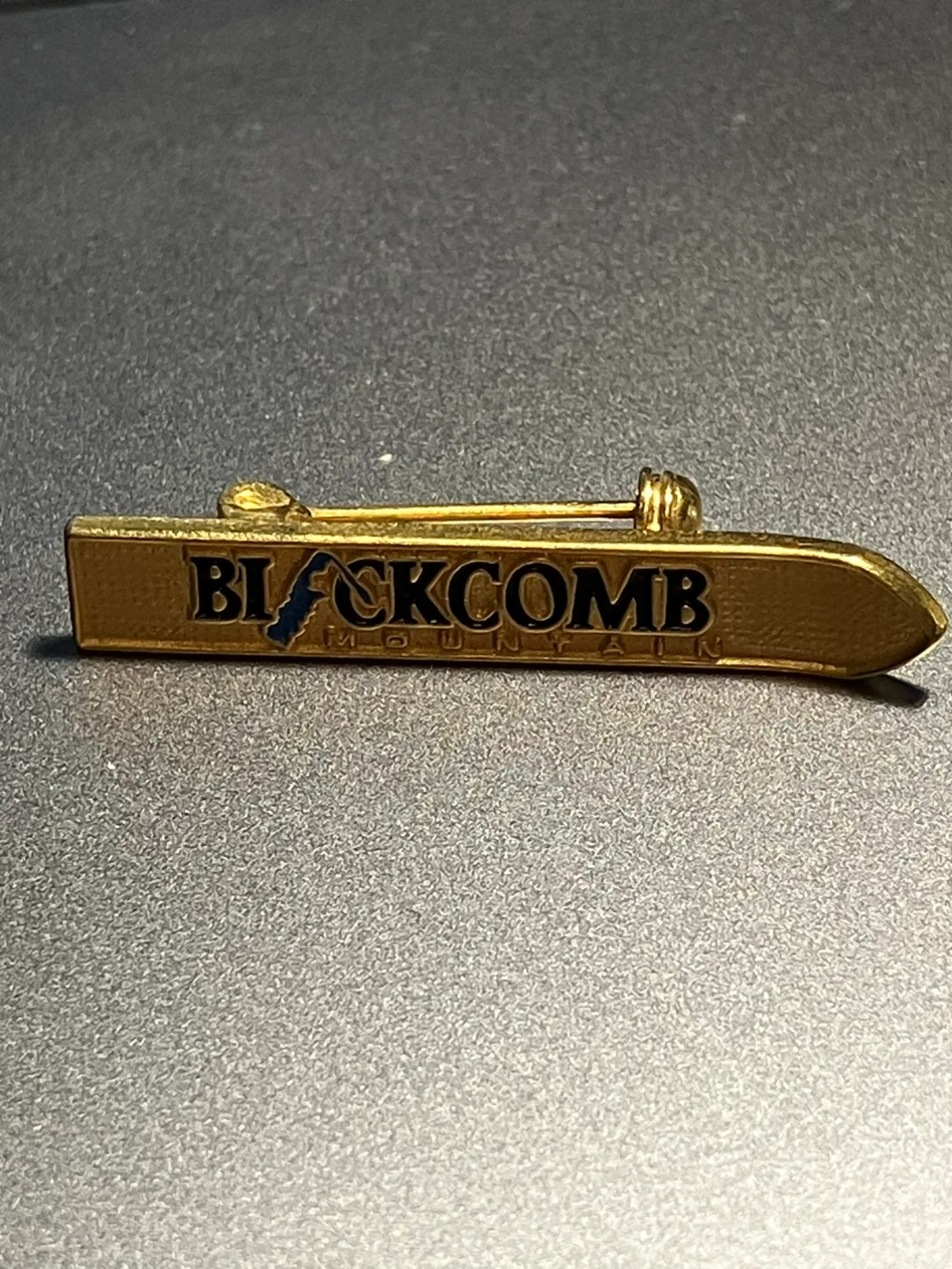 Blackcomb Mountain Ski Pin thumbnail