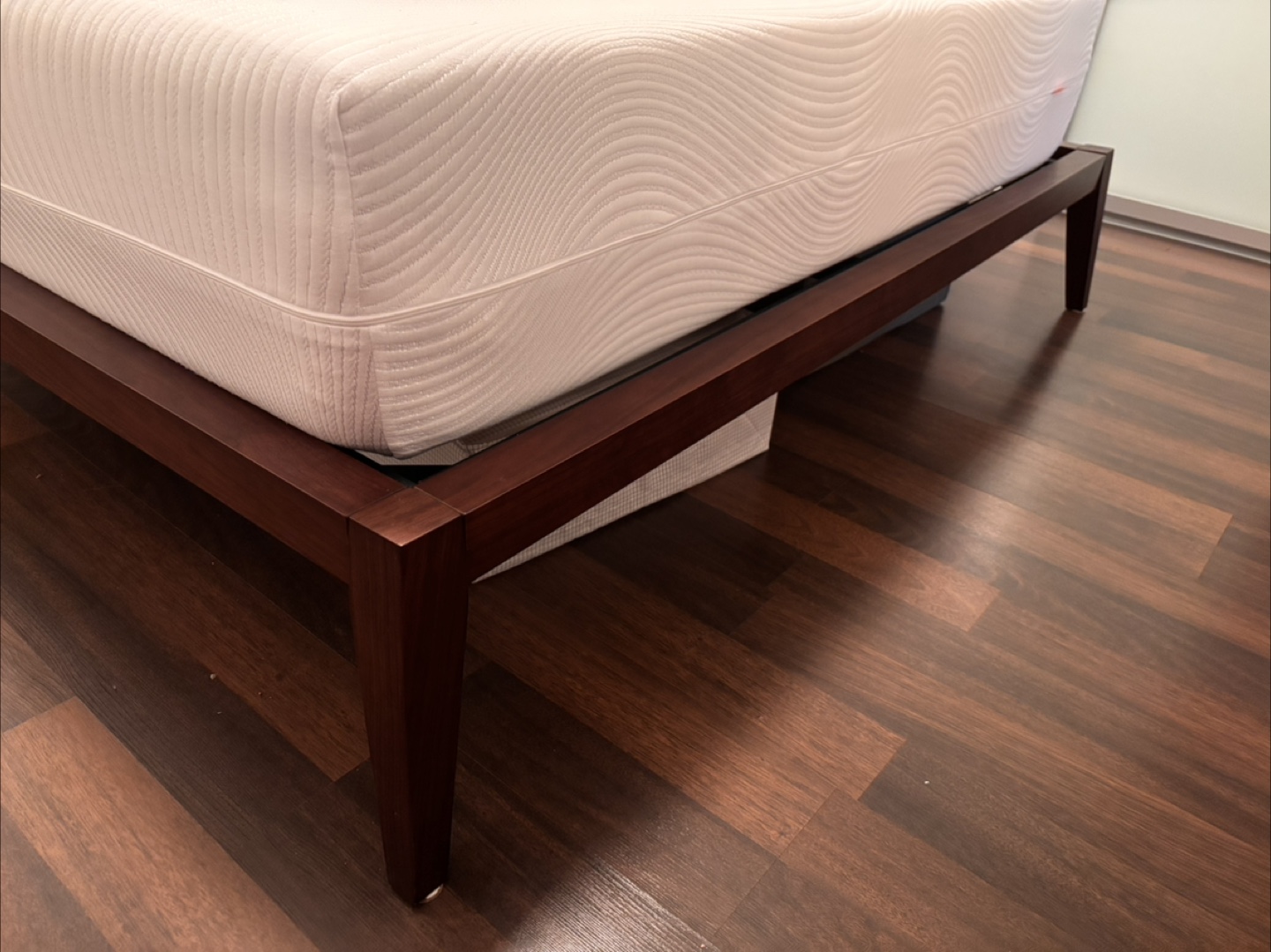 Dark Wood Queen Bed Frame - photo 3
