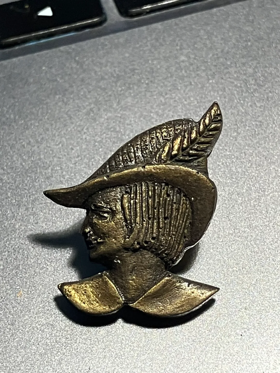 Vintage Robin Hood Hat Pin thumbnail
