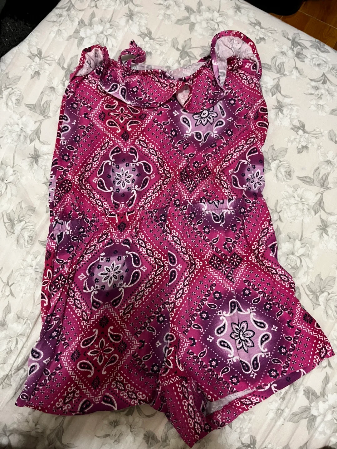 Girls' Clothing Bundle: Swimsuit, Dresses, T-Shirt, Leggings image indicator(6)