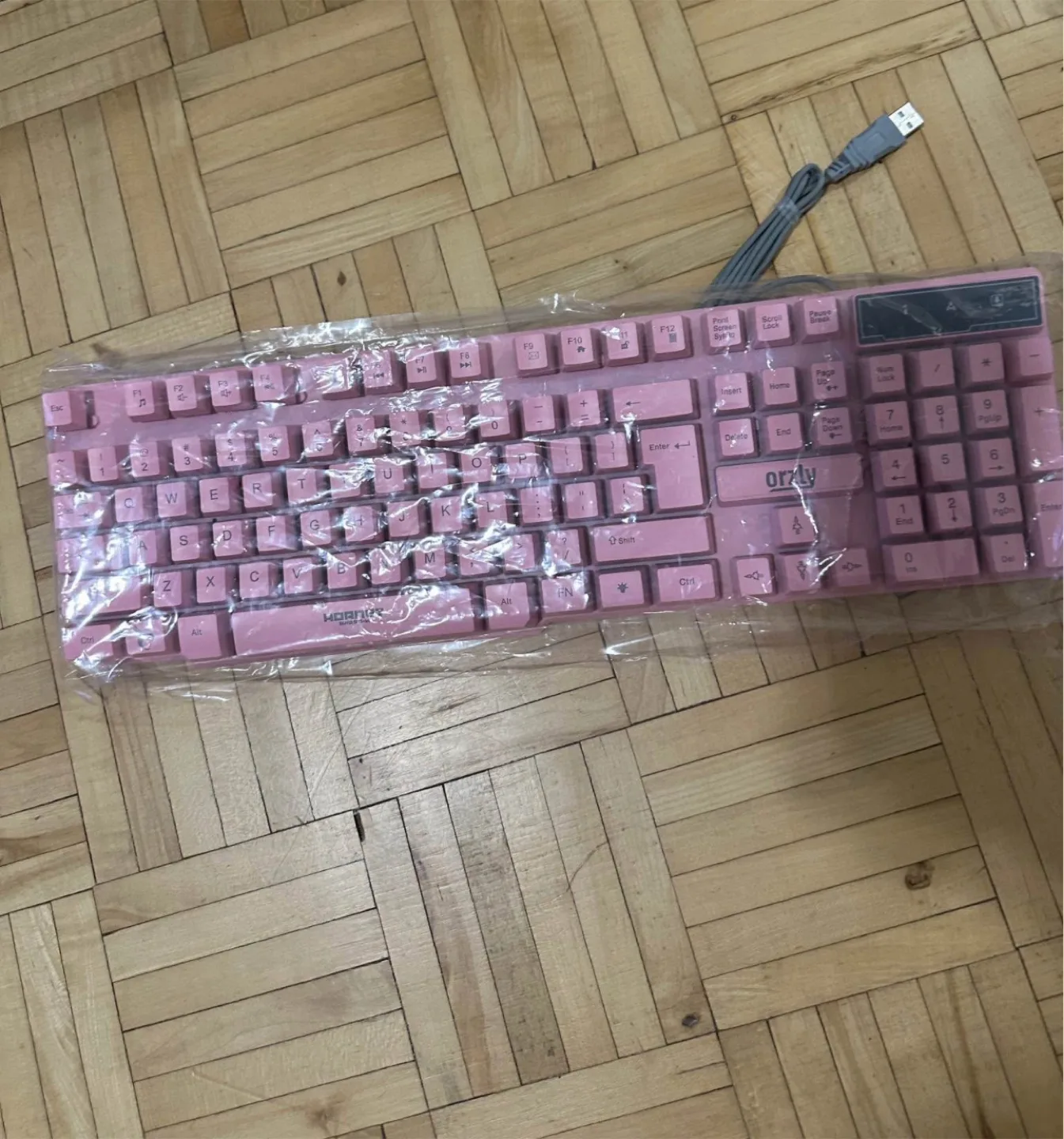 Pink gaming keyboard new thumbnail