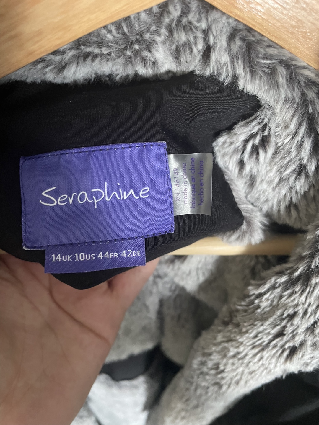 3-in-1 Maternity & Babywearing Jacket - photo 2