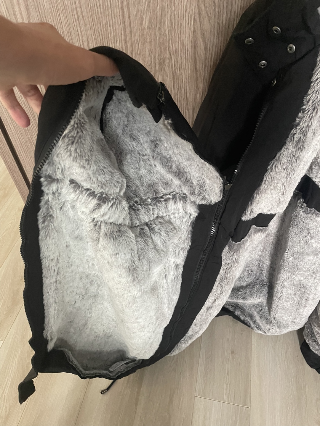 3-in-1 Maternity & Babywearing Jacket - photo 5