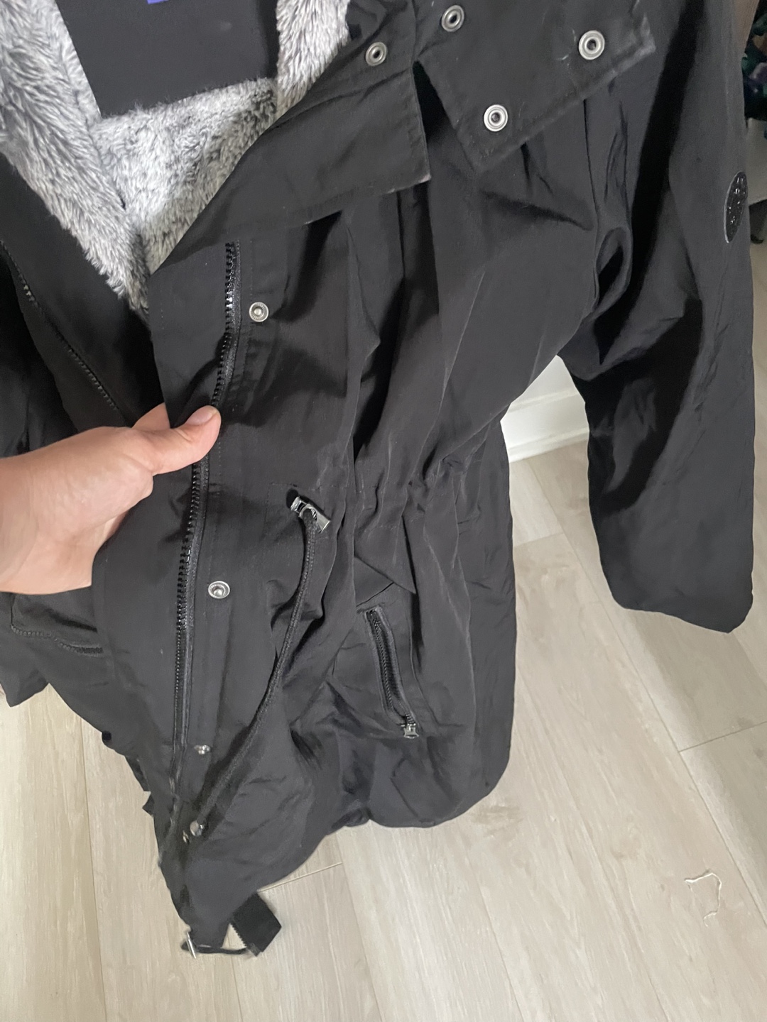 3-in-1 Maternity & Babywearing Jacket - photo 3