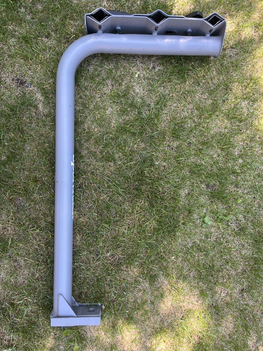 Hitch mounted 3 bike carrier