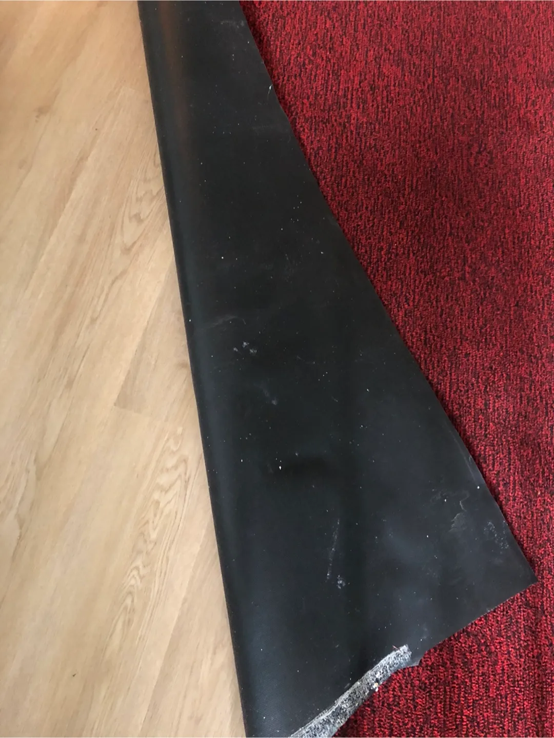 Indoor and outdoor Red Area Rug image indicator(2)