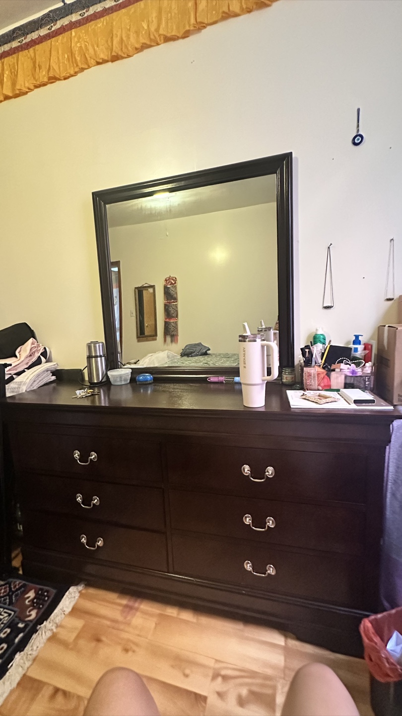 Dresser with Mirror - Dark Wood - photo 2