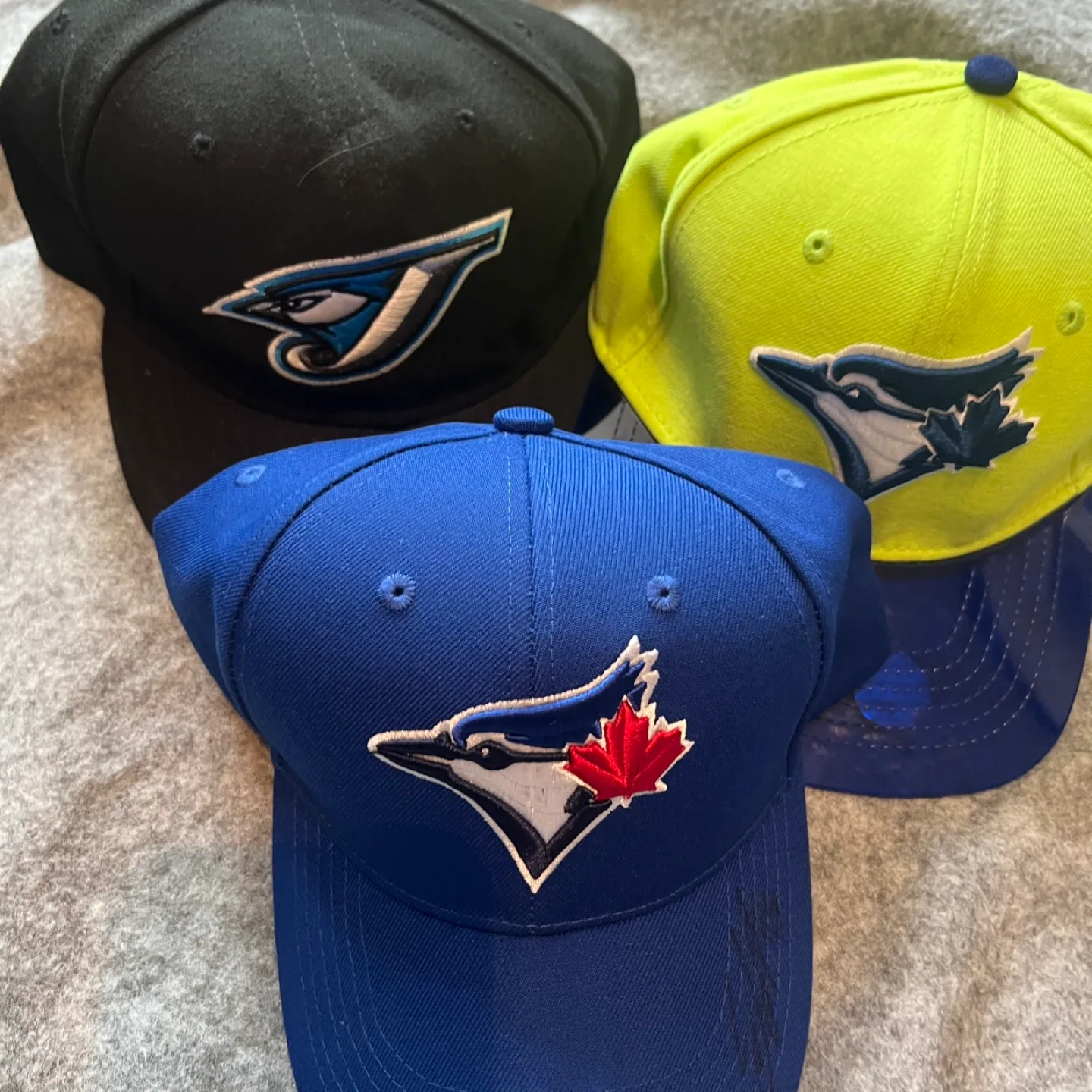 Toronto Blue Jays Baseball Caps  one signed - Bundle of 3 thumbnail