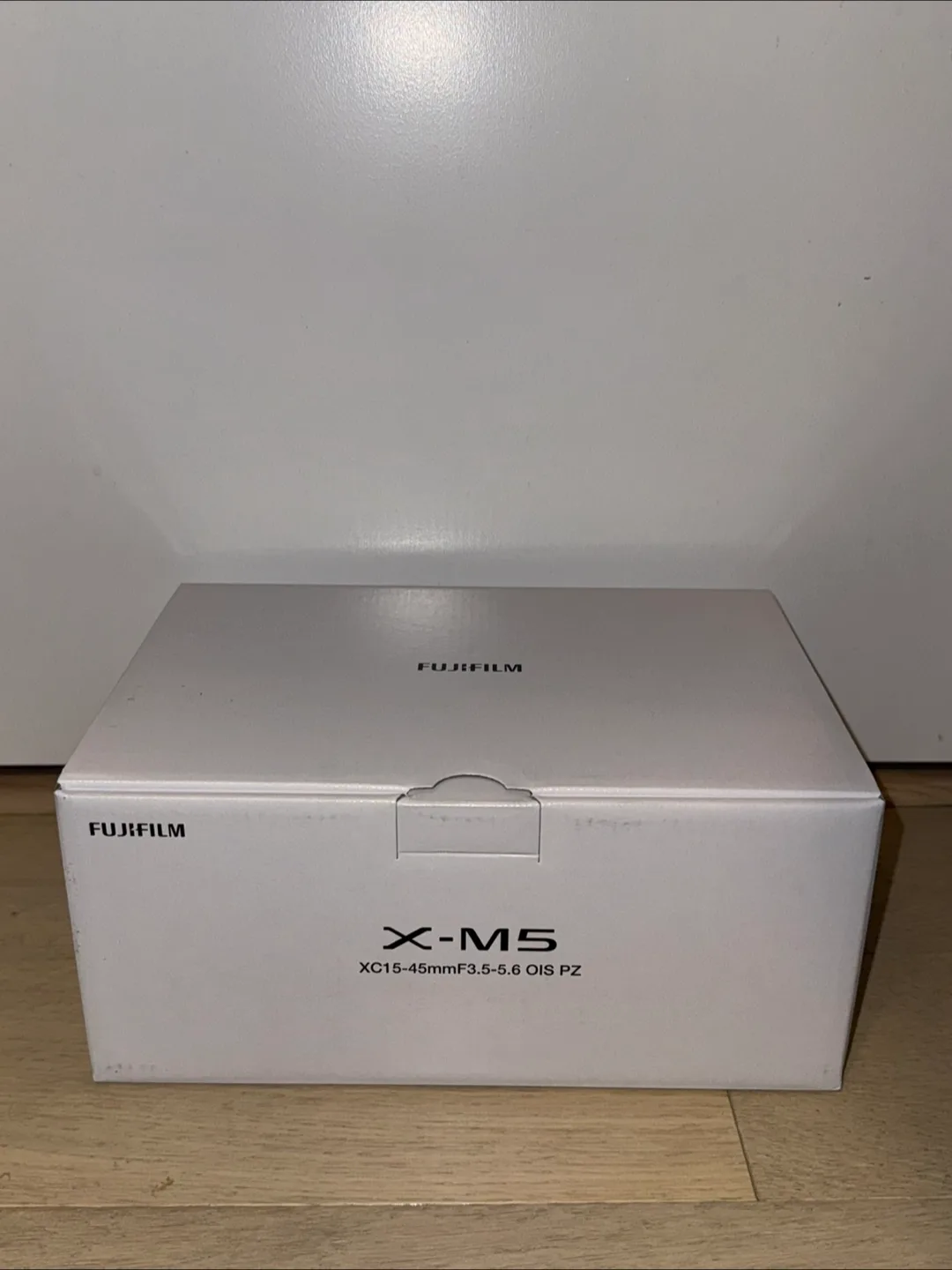 Fujifilm X-M5 Camera with XC15-45mm Lens Silver- NEW thumbnail
