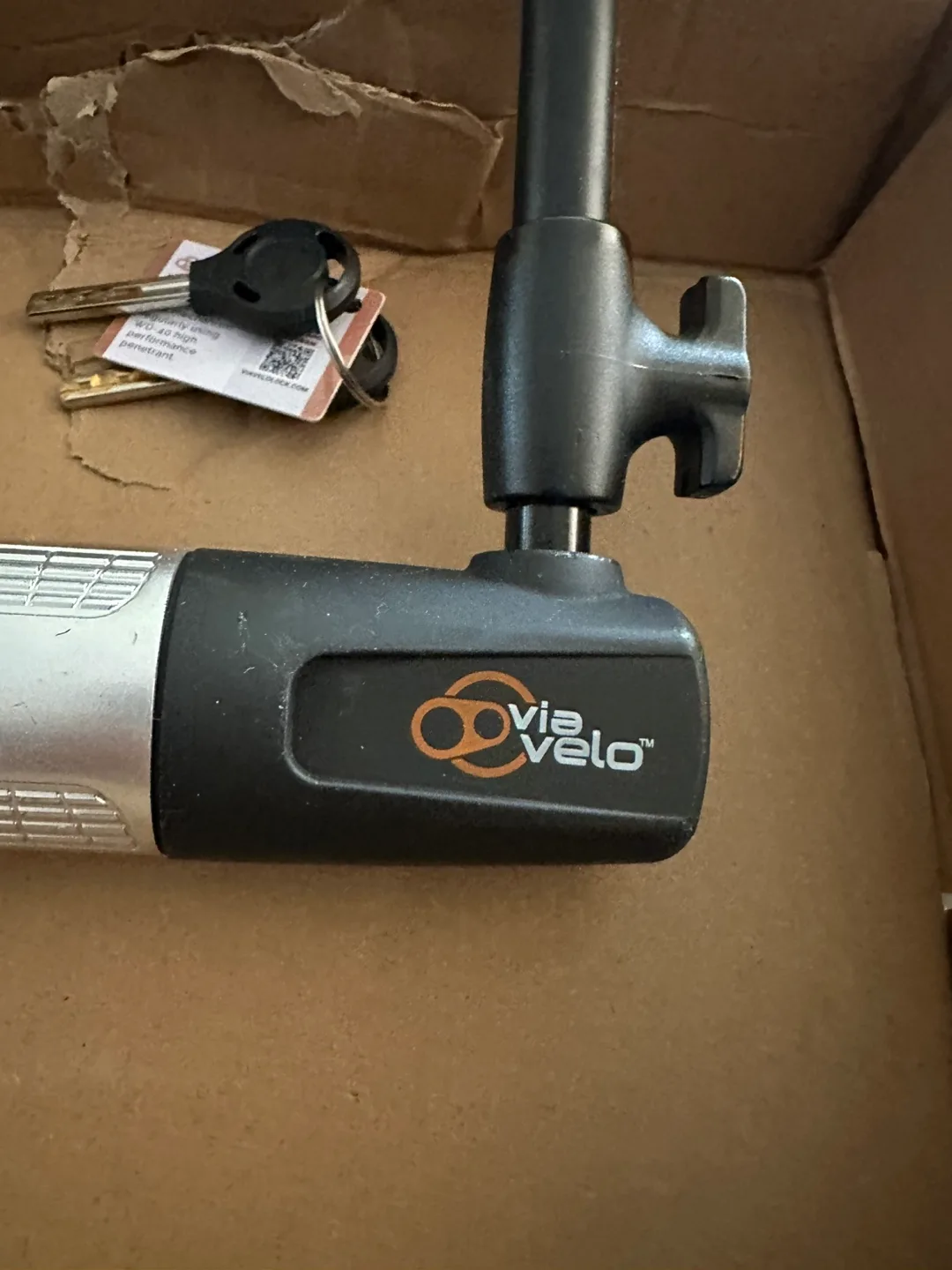 Via Velo Bike U-Lock with Keys thumbnail