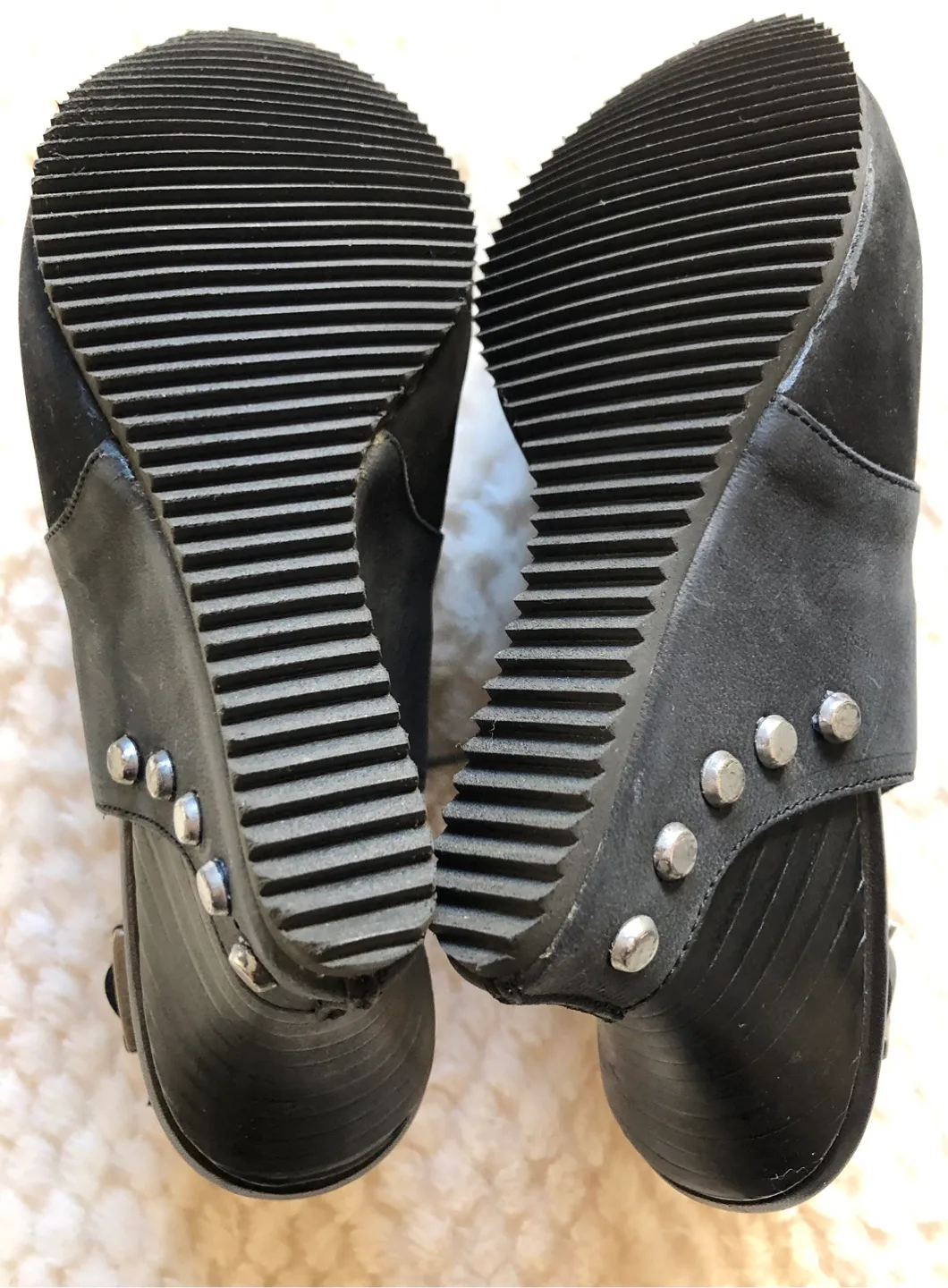 John Fluevog Black Slingback Heels - Size 7.5 image indicator(4)