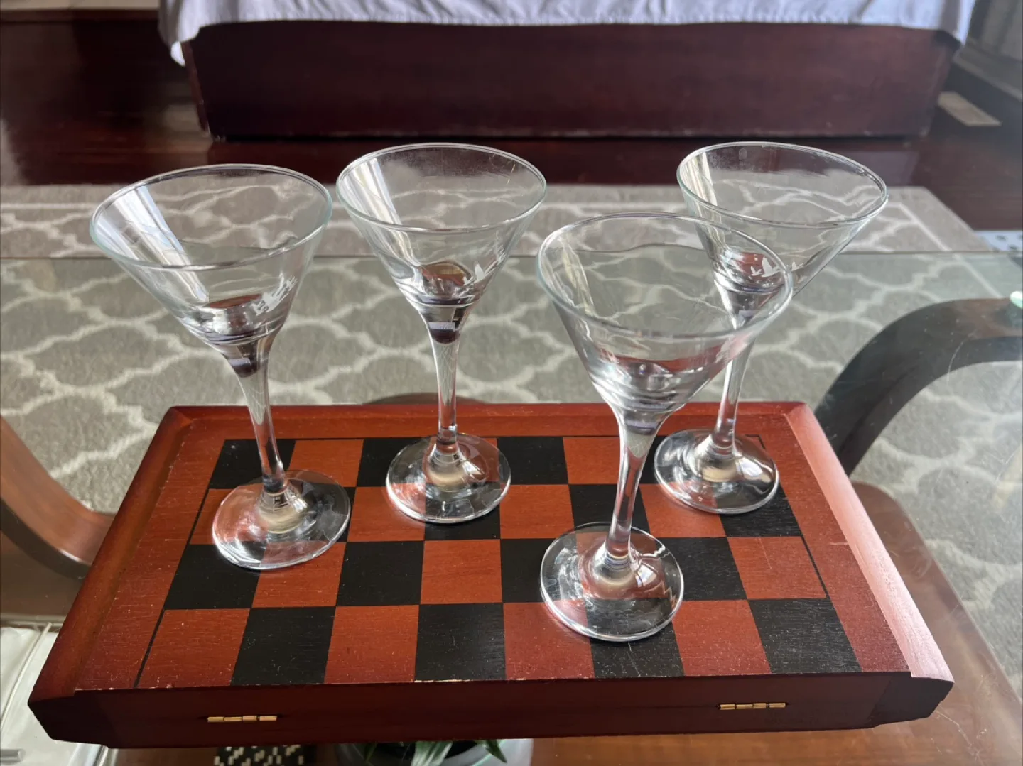 Set of 4 Martini Glasses thumbnail