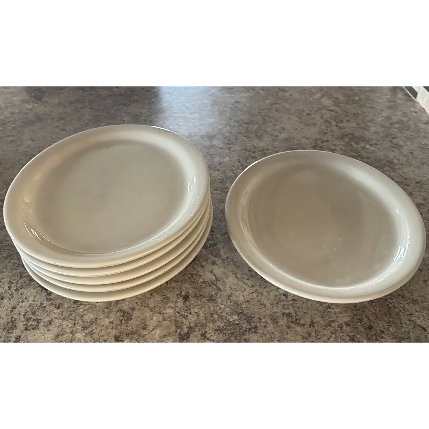Set of 6 White Dinner Plates image indicator(2)