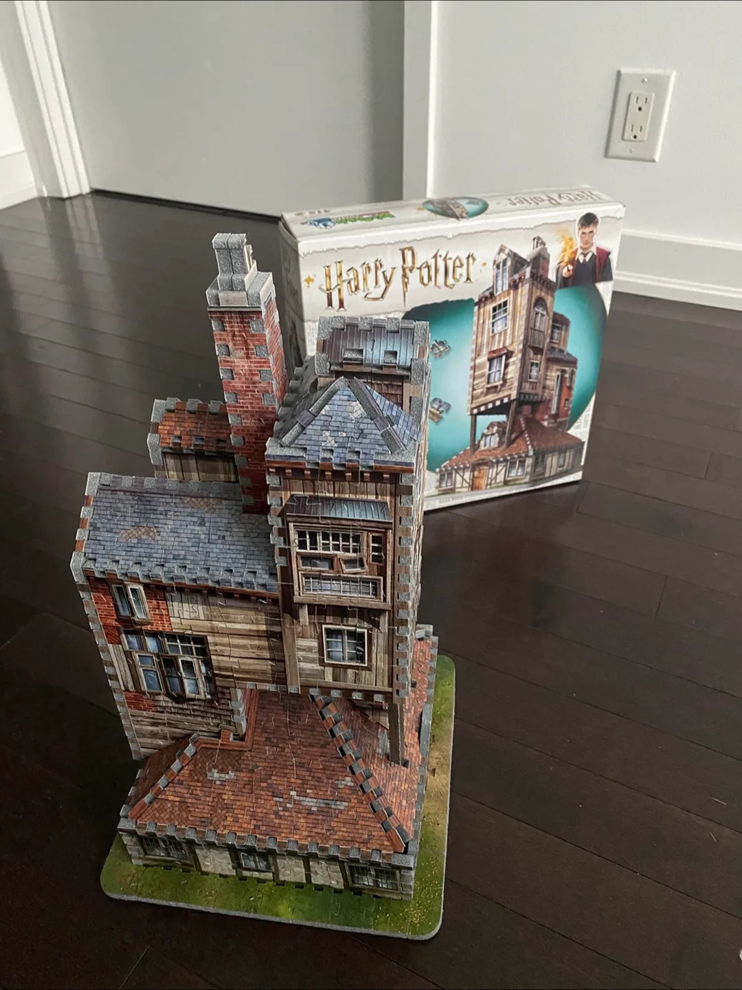 Harry Potter: The Burrow 3D Jigsaw Puzzle thumbnail