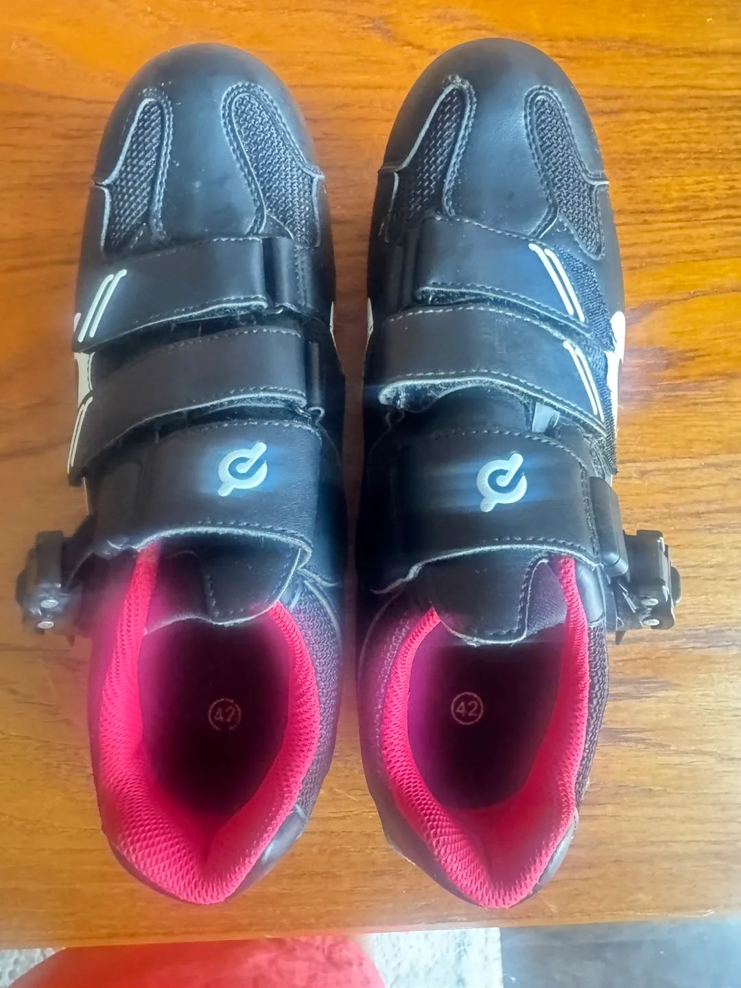 Peloton Cycling Shoes - Size 42 image indicator(3)