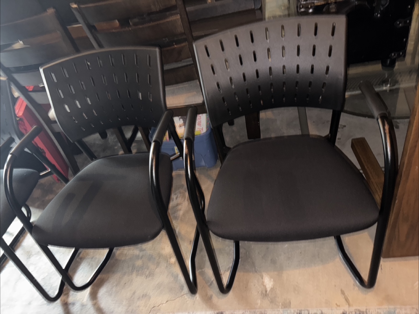 4 black office chairs. Made by zoom - photo 2