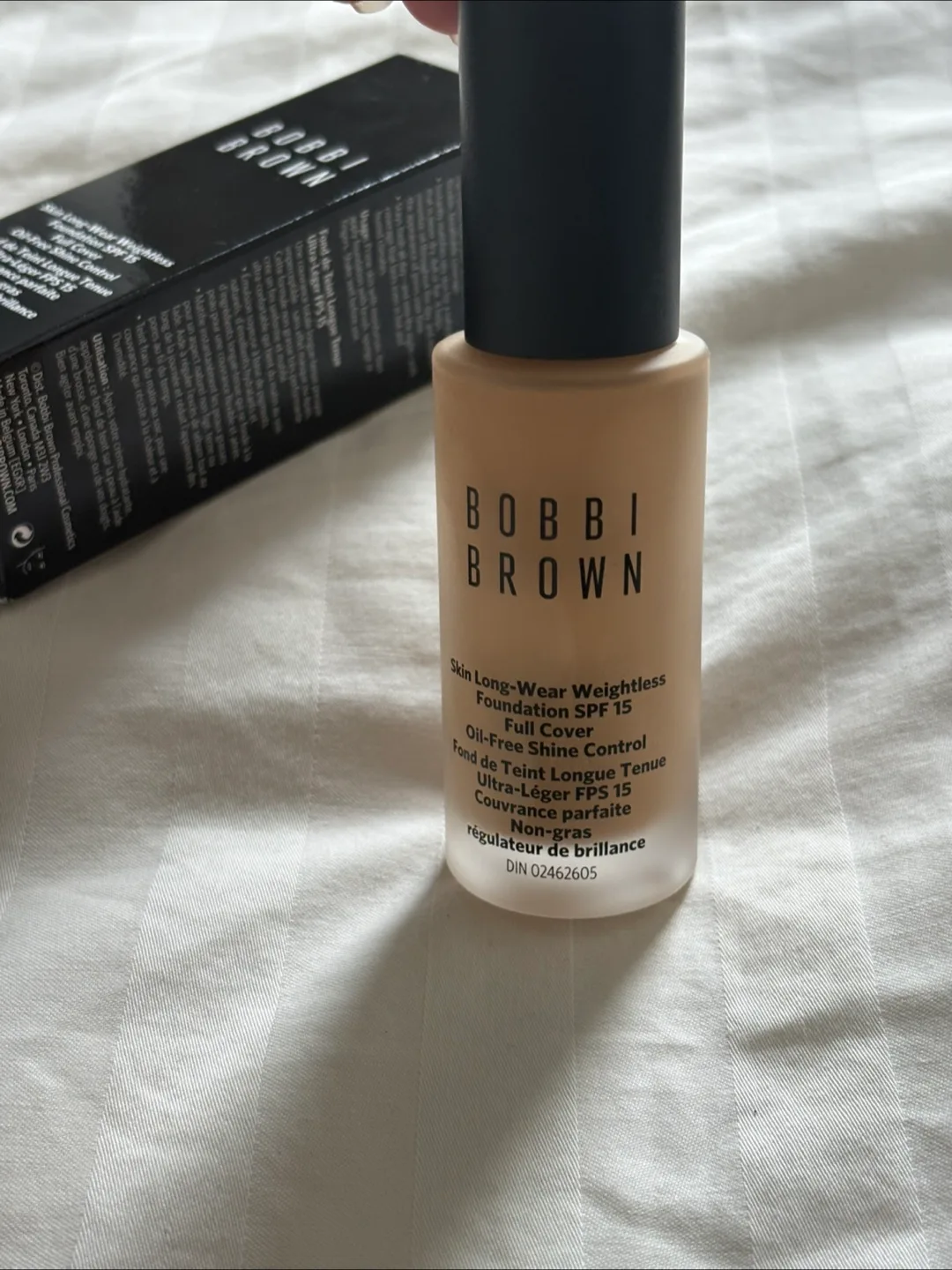 Bobbi Brown Skin Long-Wear Foundation - Golden Natural image indicator(3)