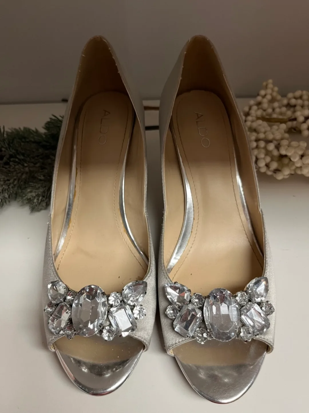 Silver Satin Heels Size 40 image indicator(5)