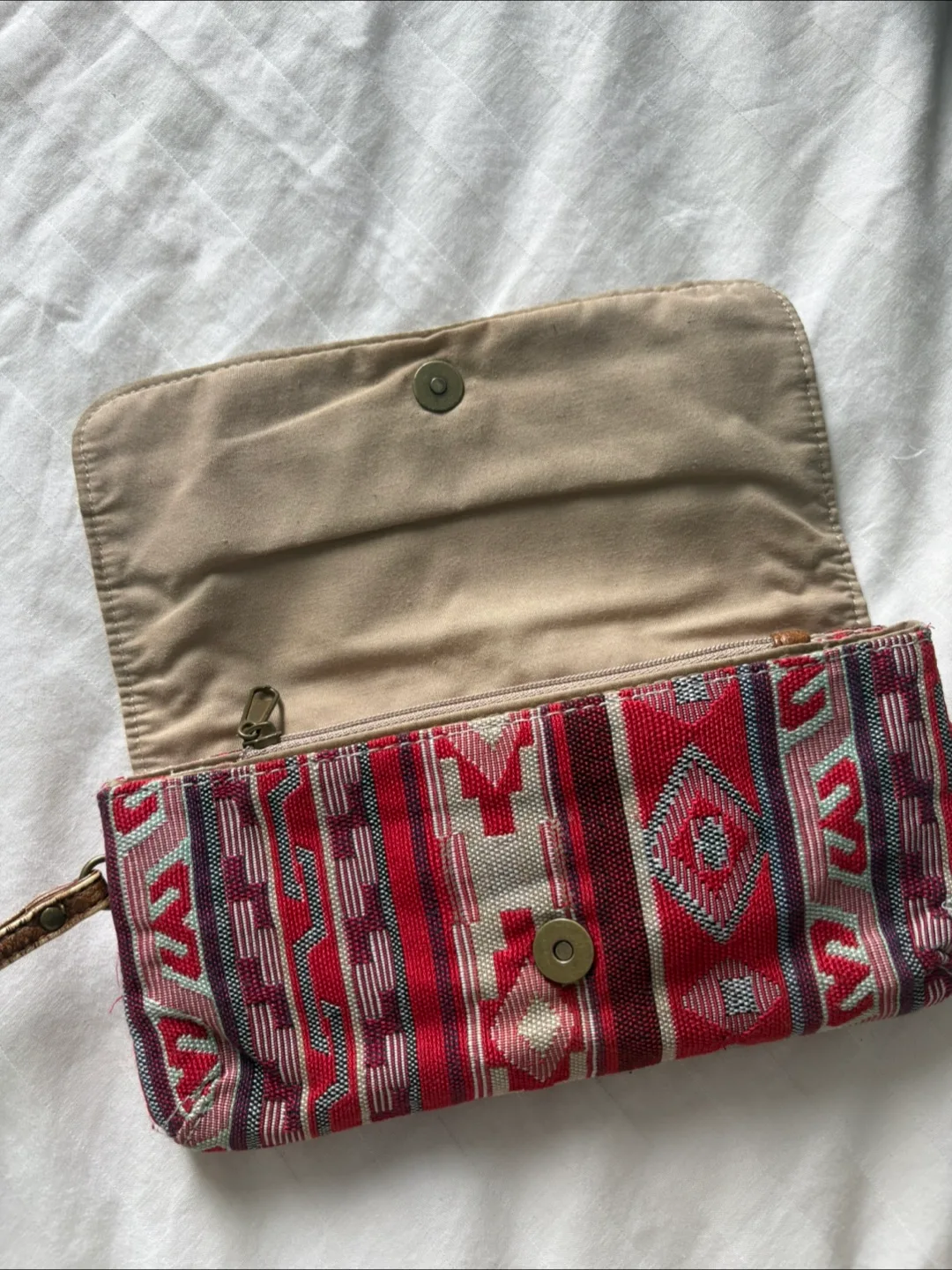 AERO Red Patterned Wallet image indicator(5)