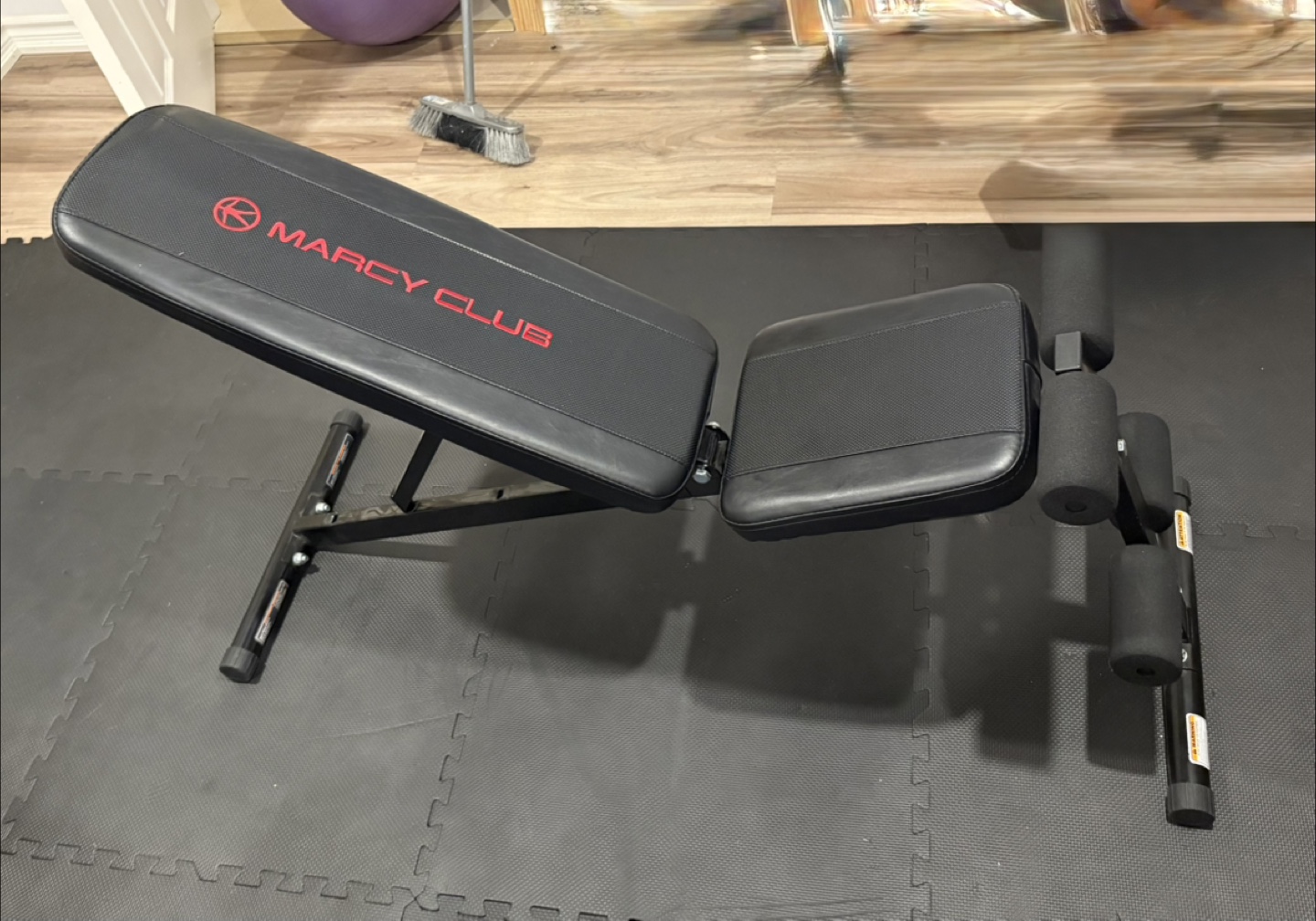 Marcy Club Adjustable Weight Bench - photo 2